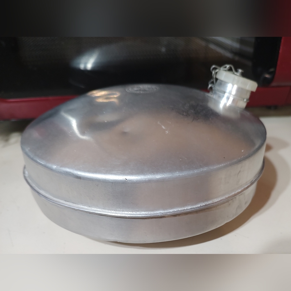 Vintage Regal 1950's Canteen*